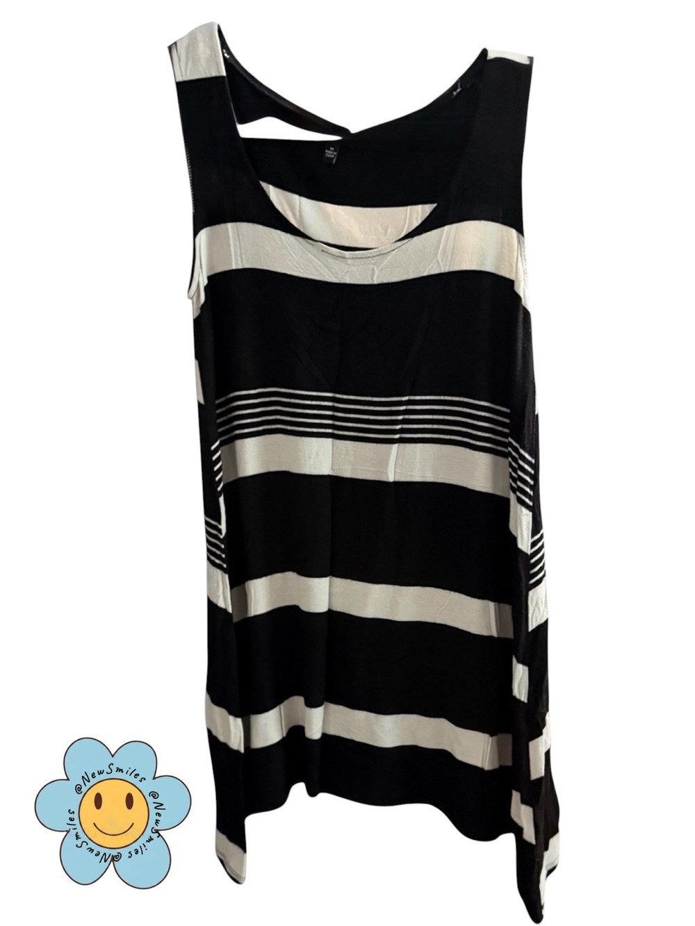 Cable & Gauge ~ Black & White Top ~ Striped, Sleeveless ~ Longer on Sides